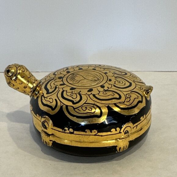 Burmese Shwe Zawa 2 Turtle Lacquerware Trinket Box Container Black Gold Wood - Picture 4 of 16